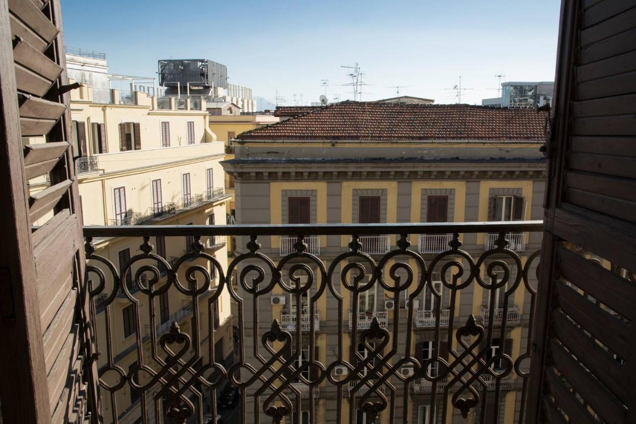 Bnb Al Centro E Meglio, Napoli 아파트 외부 사진